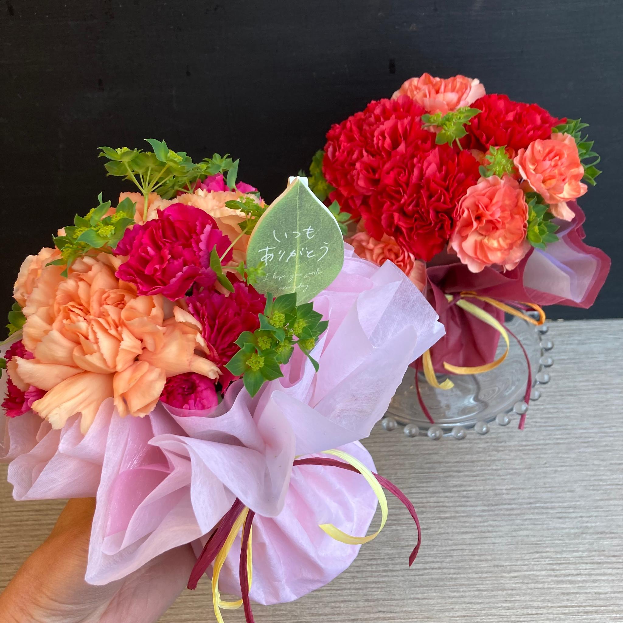 生花【母の日・送別・卒業式・ホワイトデー】ラッピングが可愛いスタンドブーケ　♡おまかせ | 2枚目