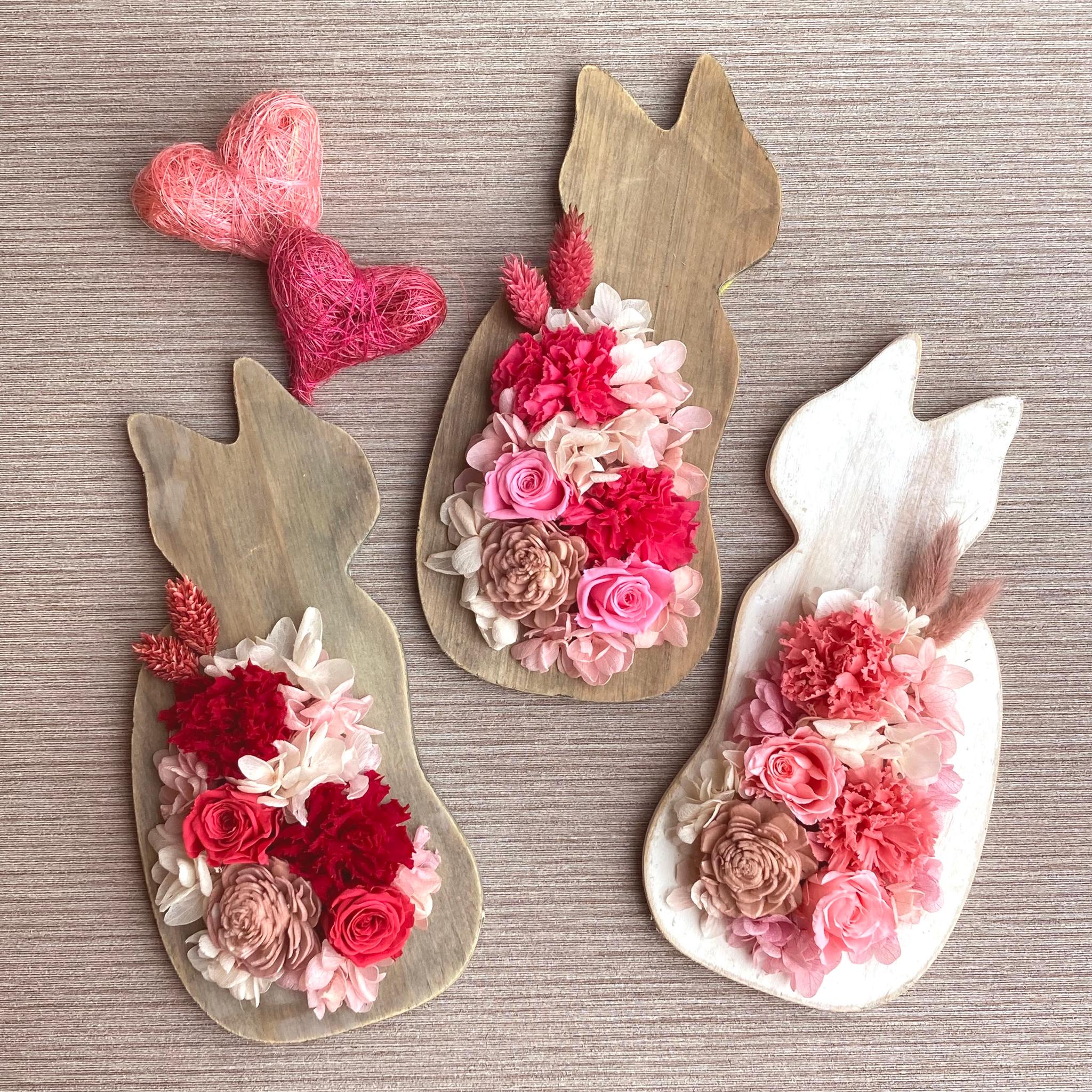 限定３点【母の日】カーネーションのキャットアレンジ　プリザーブドフラワー | 3枚目