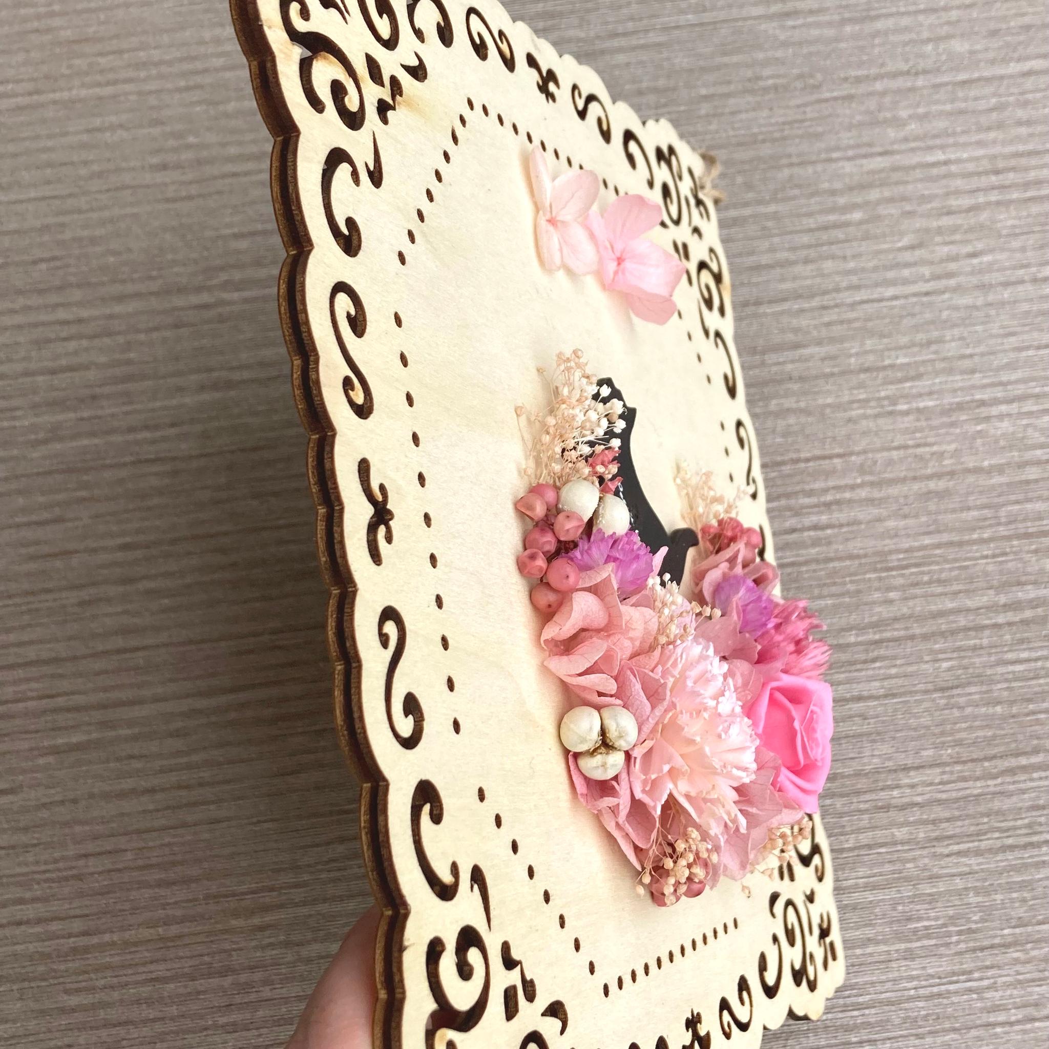 数量限定【母の日】カーネーションのキャットアレンジ　プリザーブドフラワー／ウッドプレート | 8枚目