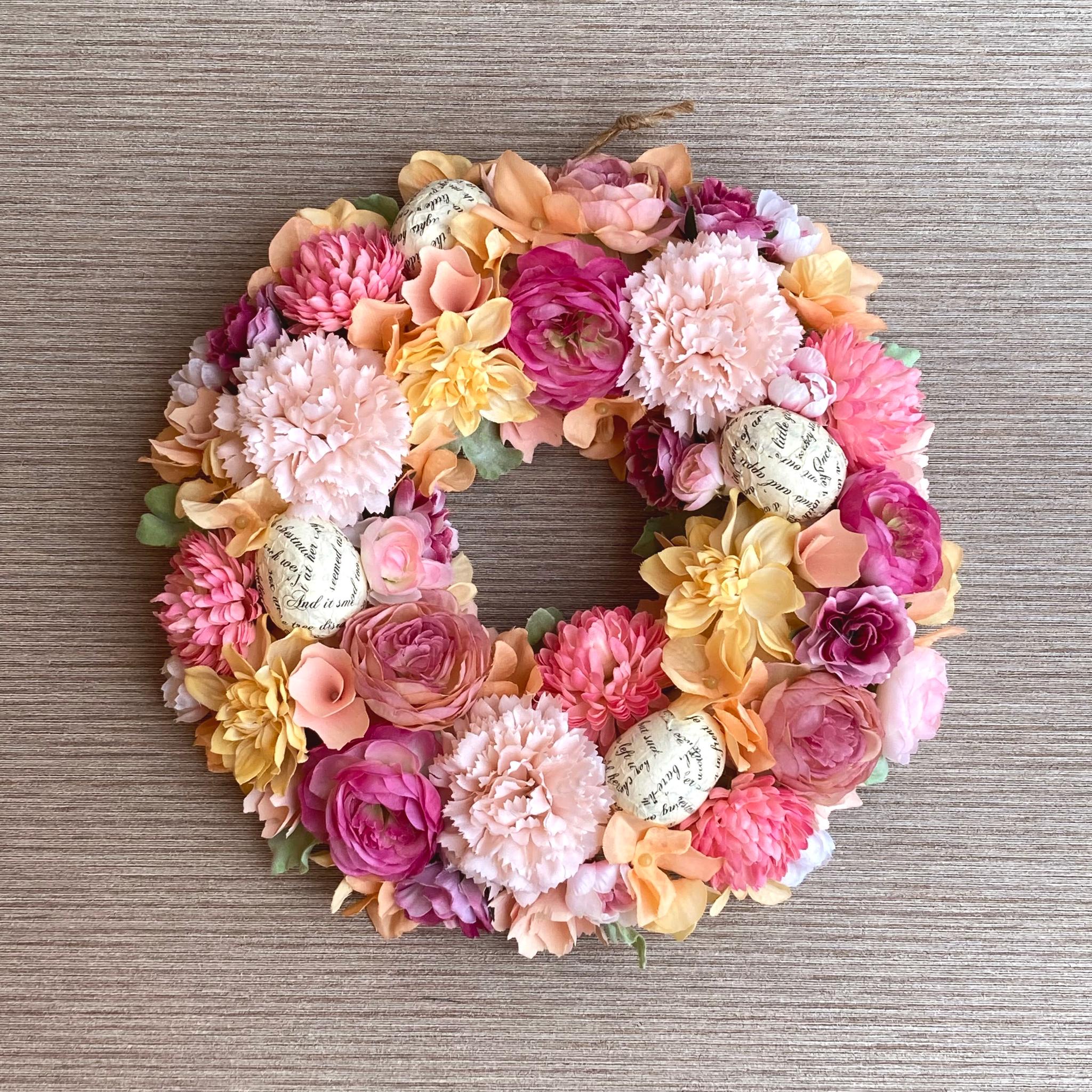 一点物【春リース】お花たっぷり イースターエッグとラナンキュラスのリース　２８cm1枚目の画像