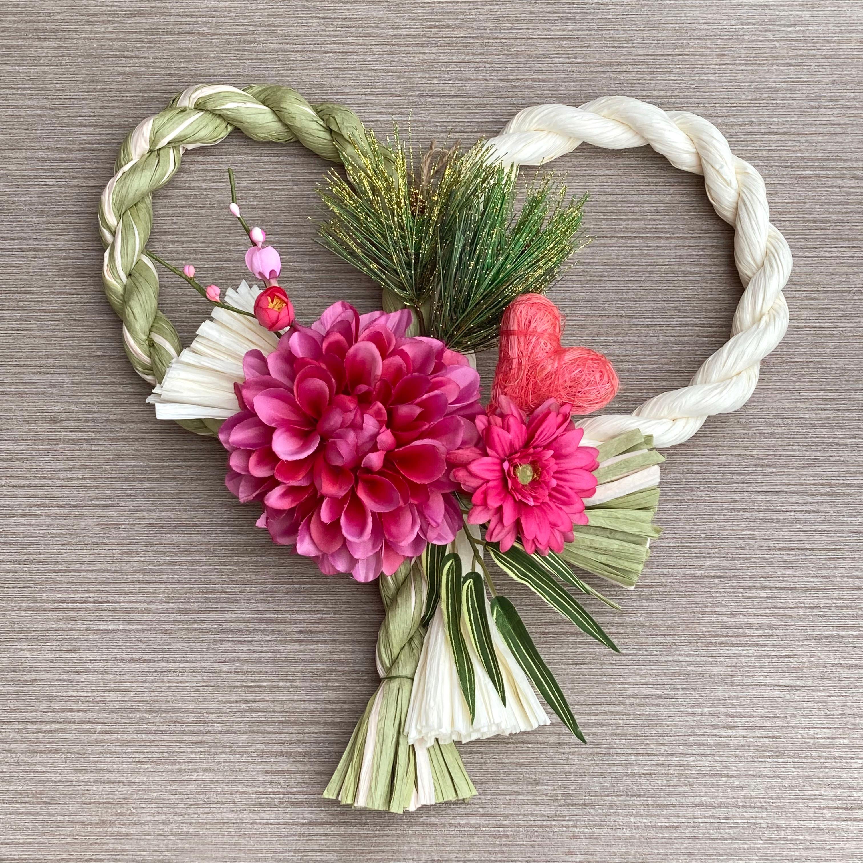 ●数量限定【お正月】２本取り 大輪ダリアとガーベラのしめ縄リース　wh/lg・しめ縄飾り／お正月飾り1枚目の画像