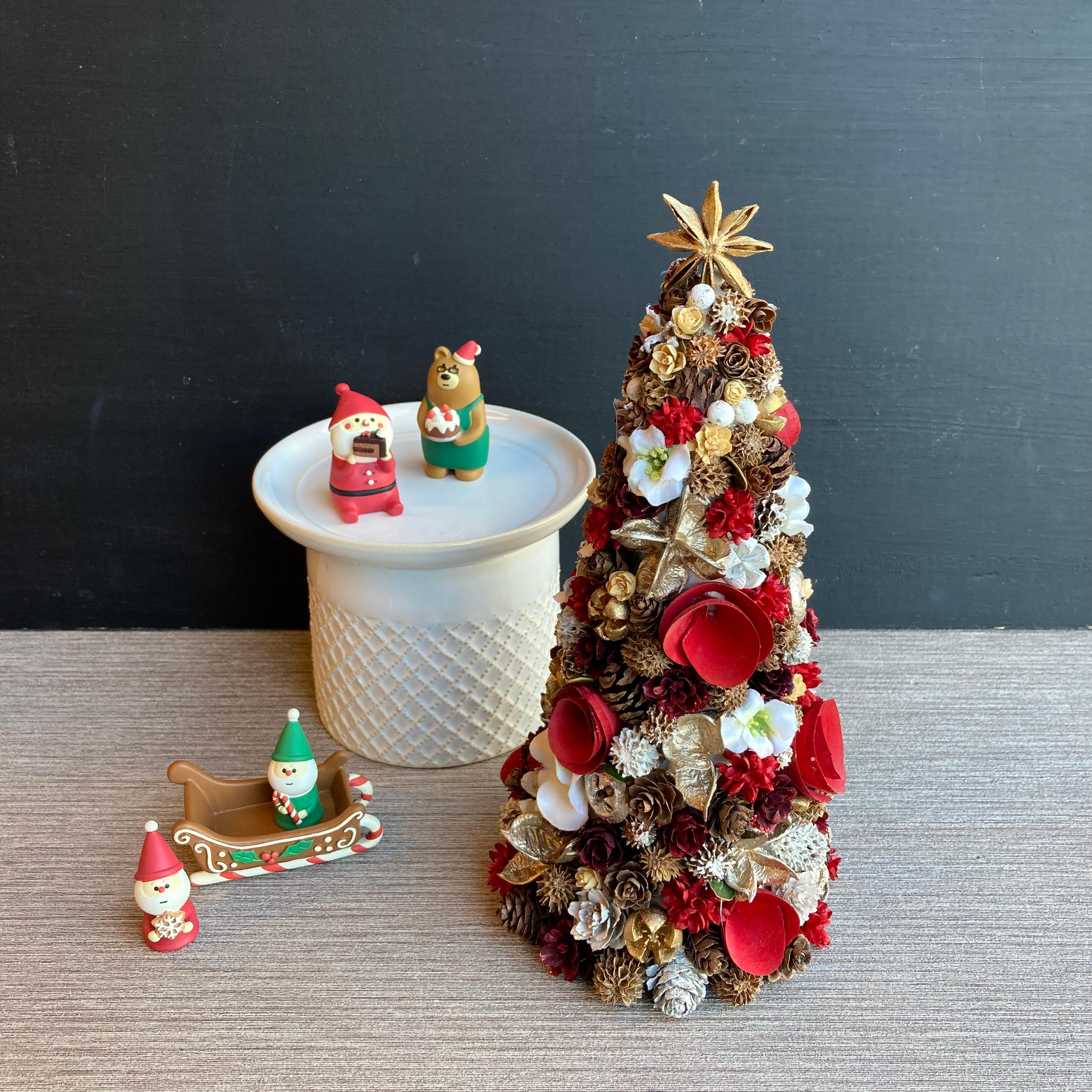 一点物／新作【クリスマス】木の実たっぷりのクリスマスツリー　Ｌサイズ　ナチュラル・レッド1枚目の画像