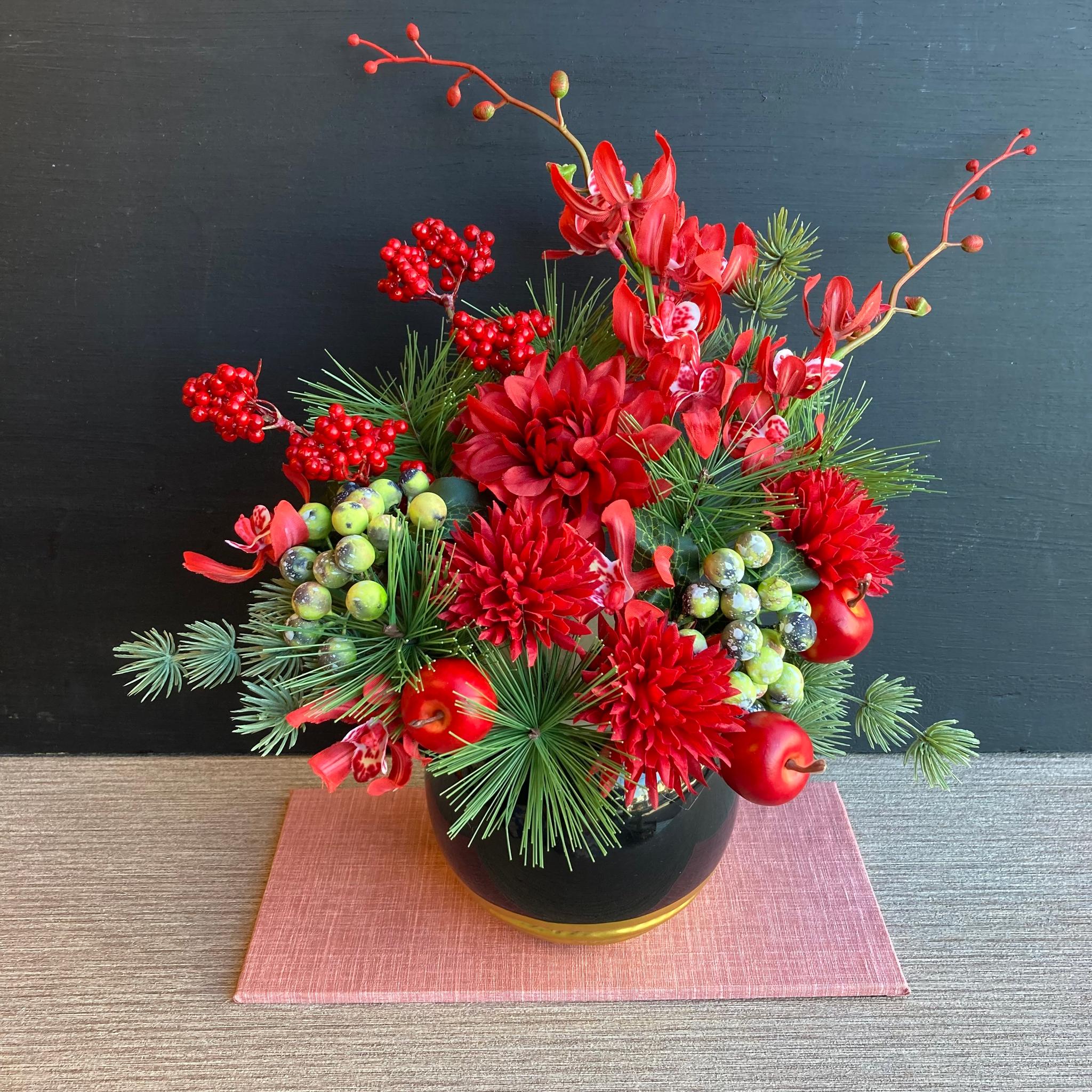 一点物／大きめサイズ【お正月】毎年飾れるダリアとランのお正月飾り　アレンジメント／お正月置物 | 2枚目