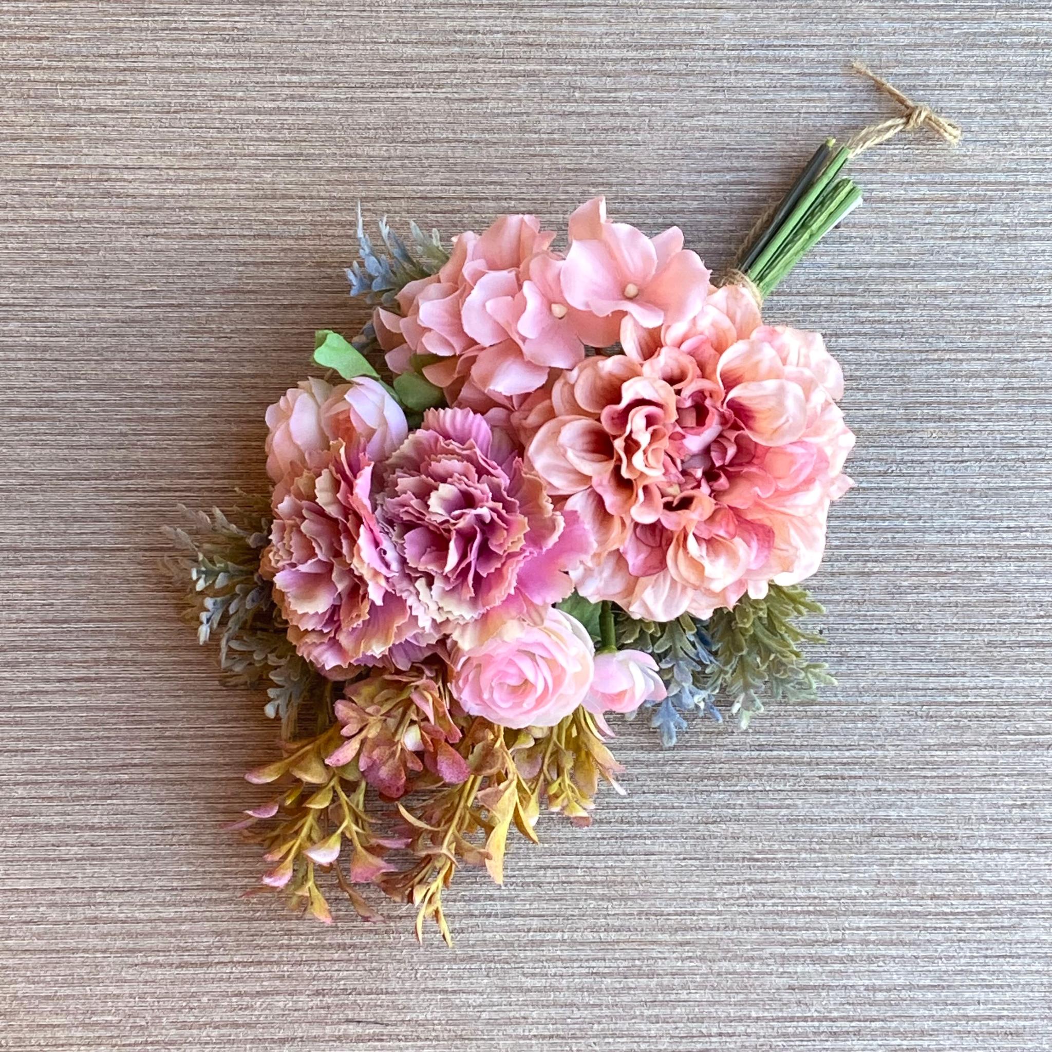 一点物【ひな祭り・母の日・スプリング】桃色のスプリングスワッグ ラナンキュラス/ダリア1枚目の画像