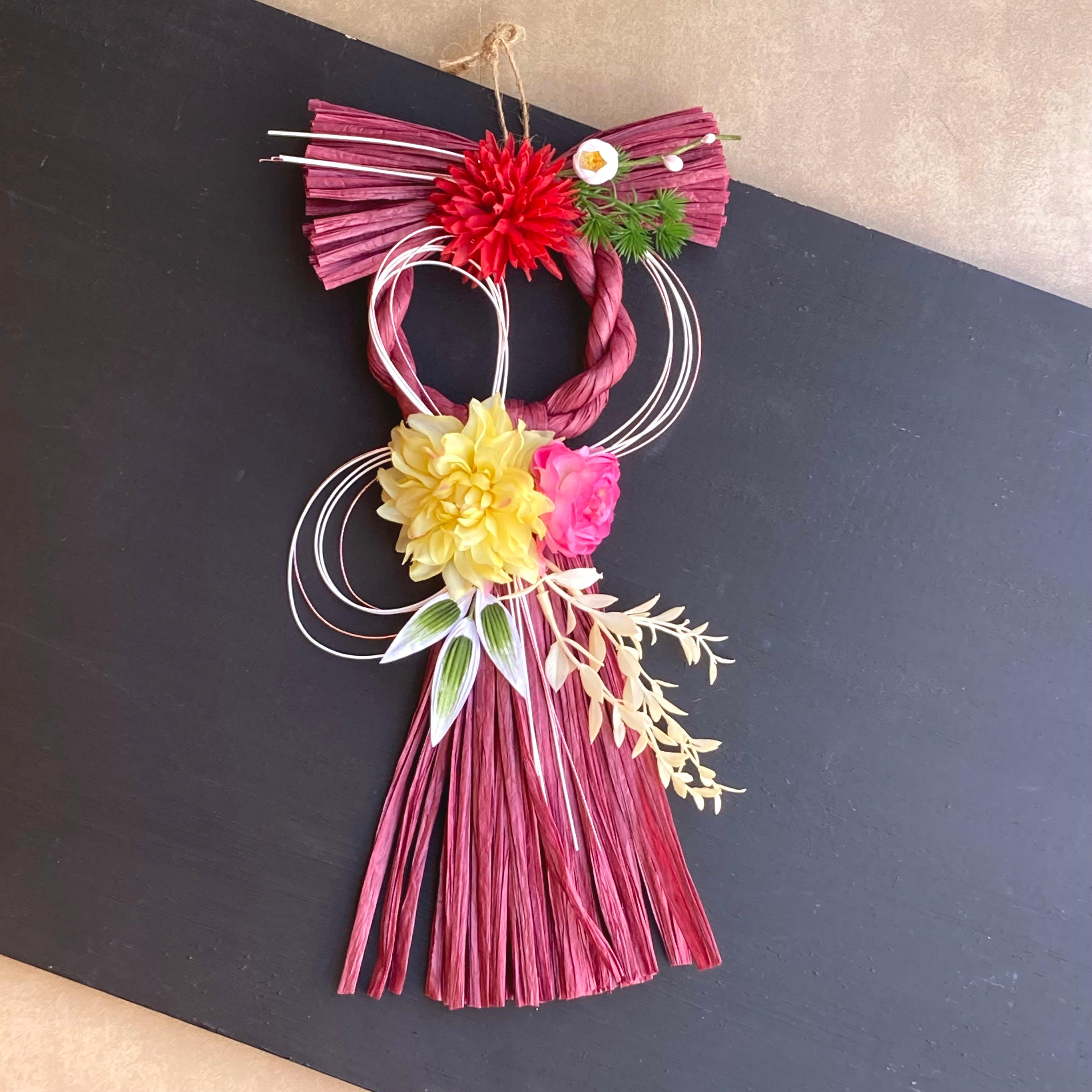 【お正月】ダリアとマムのタッセル型しめ縄リース わふさ/お正月飾り/変形しめ縄1枚目の画像